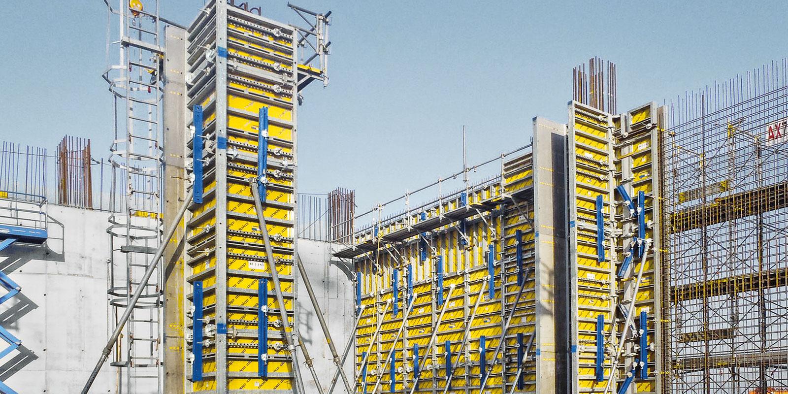 Опалубка колон FORMRENT на об’єкті КГУ